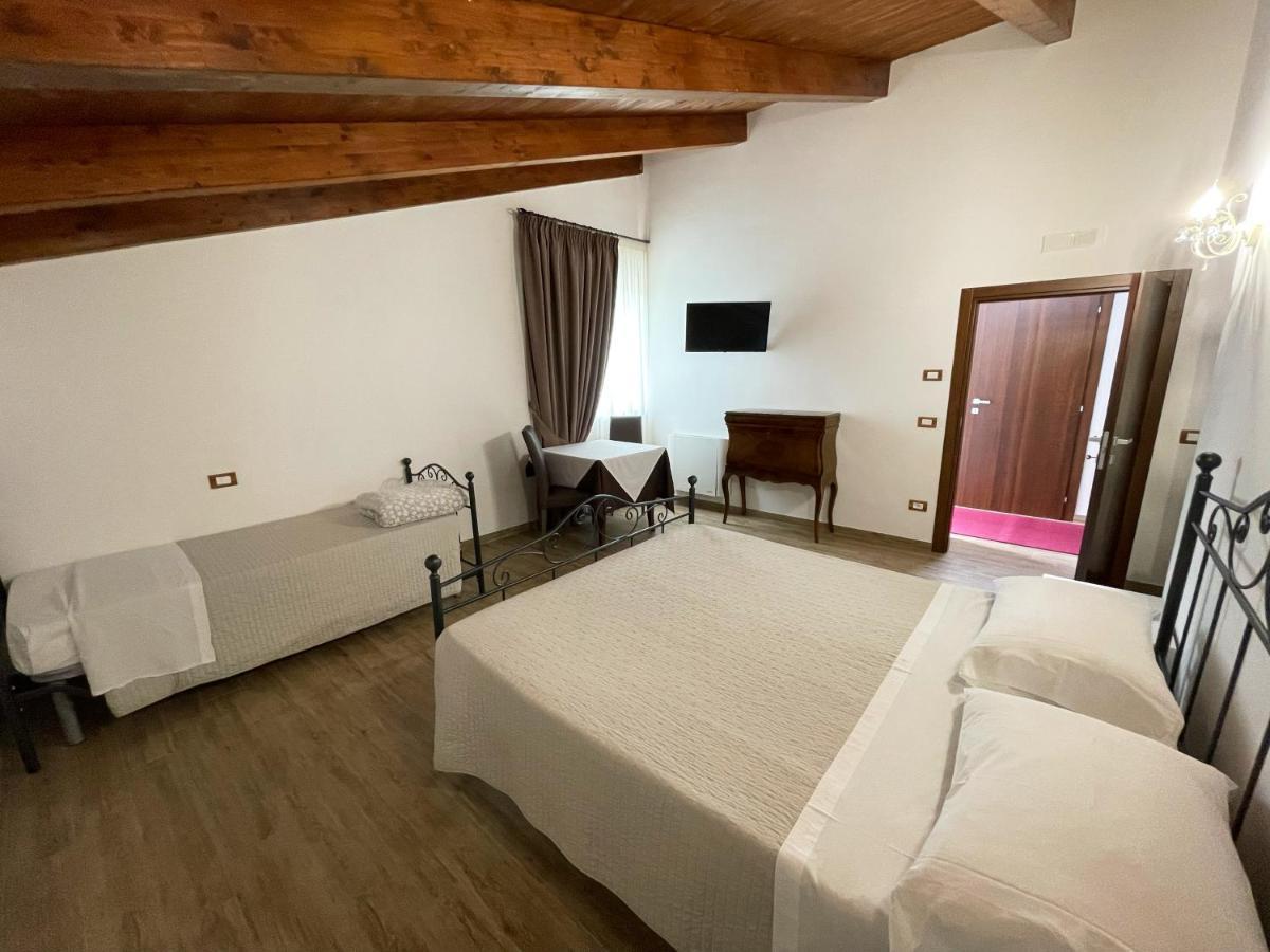 Tenuta Morrone Pertosa Екстер'єр фото