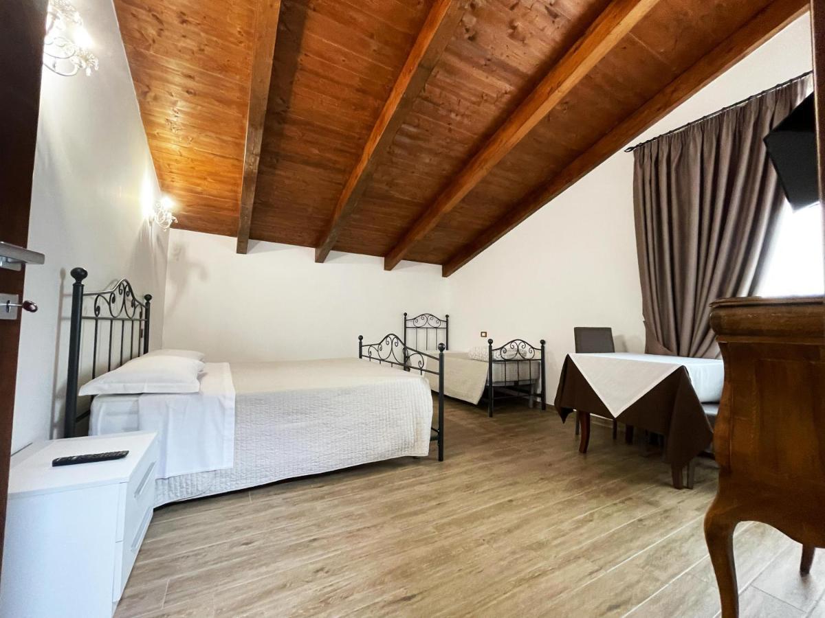Tenuta Morrone Pertosa Екстер'єр фото