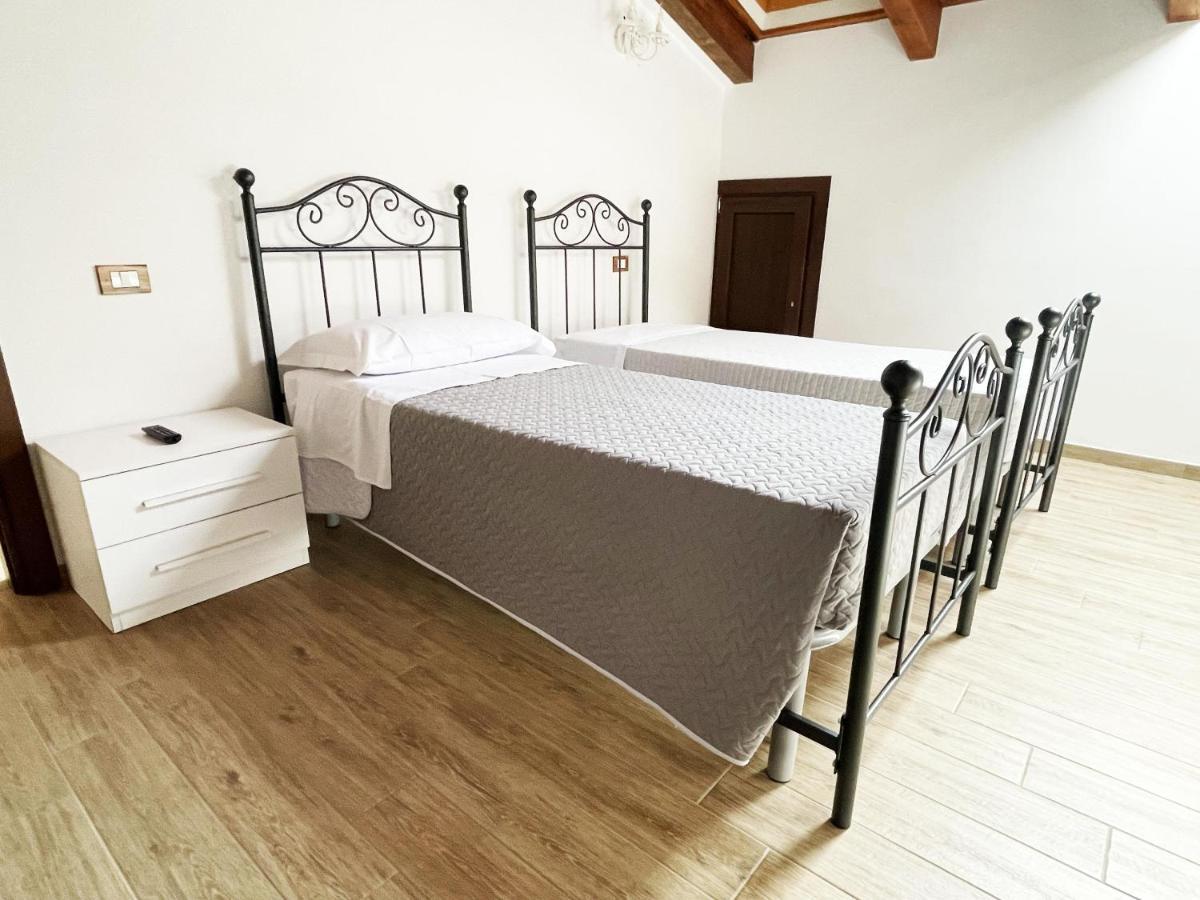 Tenuta Morrone Pertosa Екстер'єр фото